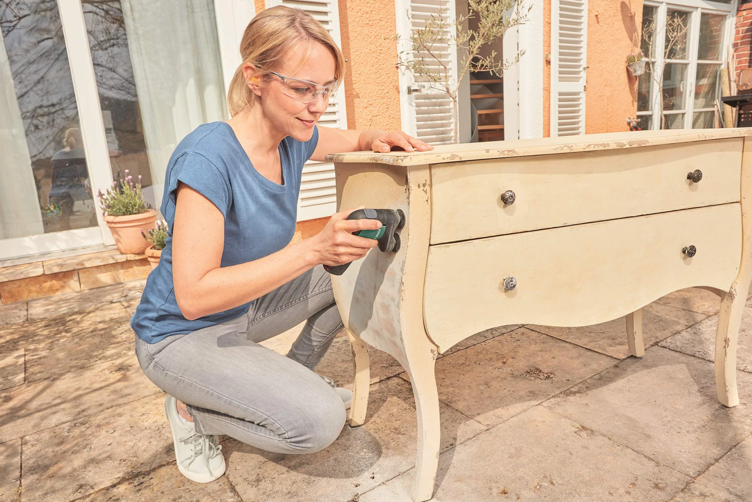 Bosch 12 sztuk materiałów ściernych (do drewna i farby, Ø 40 mm, ziarnistość K180, akcesoria szlifierki mimośrodowej)