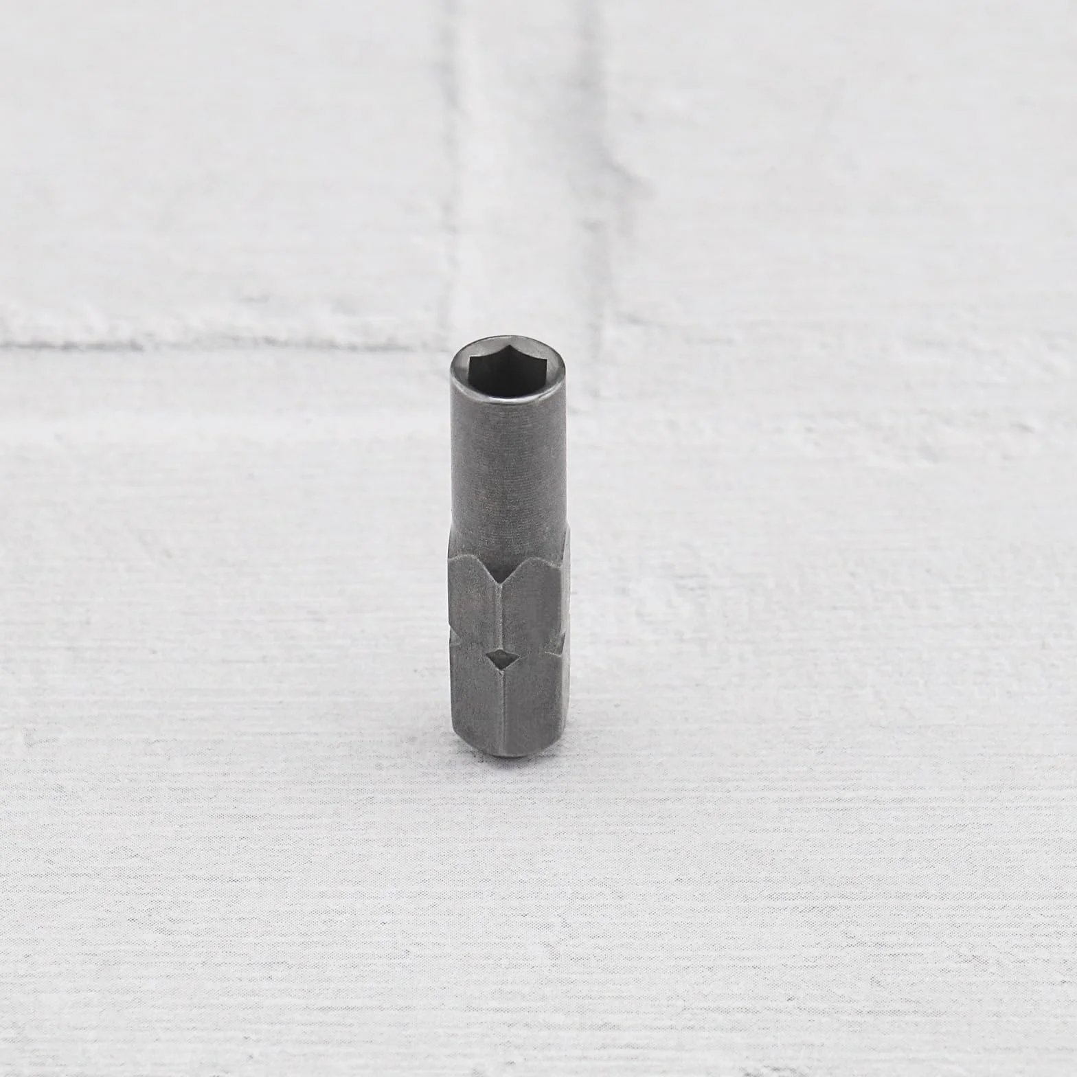 ECSiNG 2 sztuki ręczny/elektryczny śrubokręt adapter śrubokręt z uchwytem sześciokątnym precyzyjny adapter bit 6,35 mm 1/4" adapter bitowy 4 mm